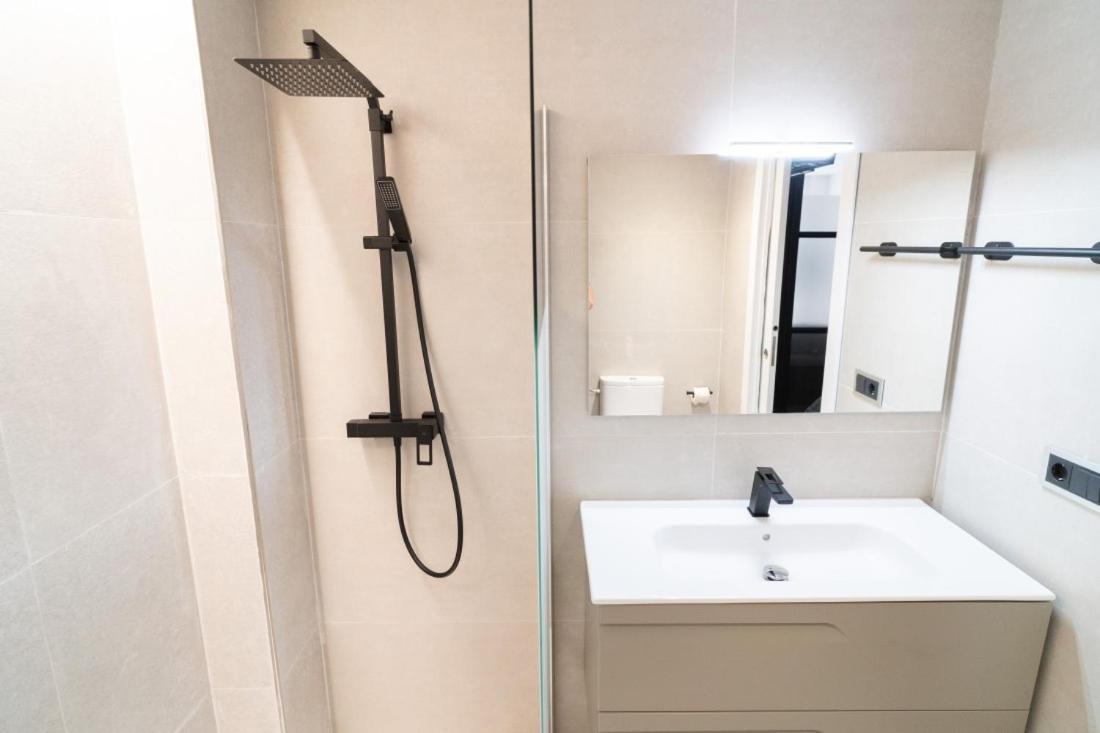Ornis Apartments Poble Сан-Карлос-де-ла-Рапита Экстерьер фото